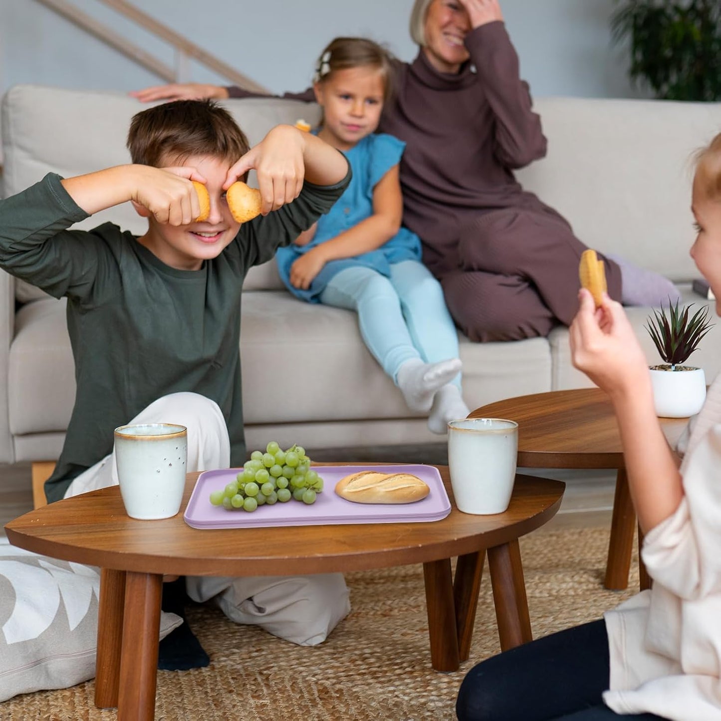 8 Pack Plastic Art Trays Plastic Fast Food Trays Bulk 15 x 10.6 Inch Stackable Activity Crafts Organizer Tray Rectangular Lunch Tray for DIY Projects, Painting, Beads, Organizing Supply, 8 Color