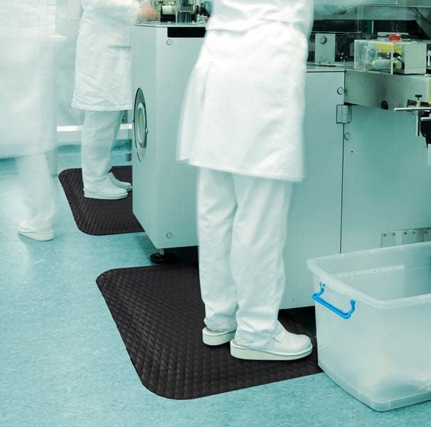 American Floor Mats Hog Heaven Premium 7/8" Black & Black Border 5' x 10' Nitrile Backed Anti-Fatigue Comfort Mat