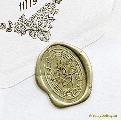 UNIQOOO Mailable Glue Gun Sealing Wax Sticks for Wax Seal Stamp - Metallic Green Gold, Great for Wedding Invitations, Cards Envelopes, Snail Mails, Wine Packages, Gift Ideas, Pack of 8