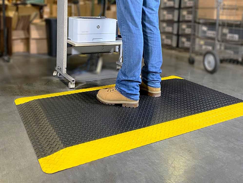 Wearwell 414.1516x2x12BYL Diamond-Plate SpongeCote UltraSoft Mat, 12' Length x 2' Width x 15/16" Thick, Black with Yellow