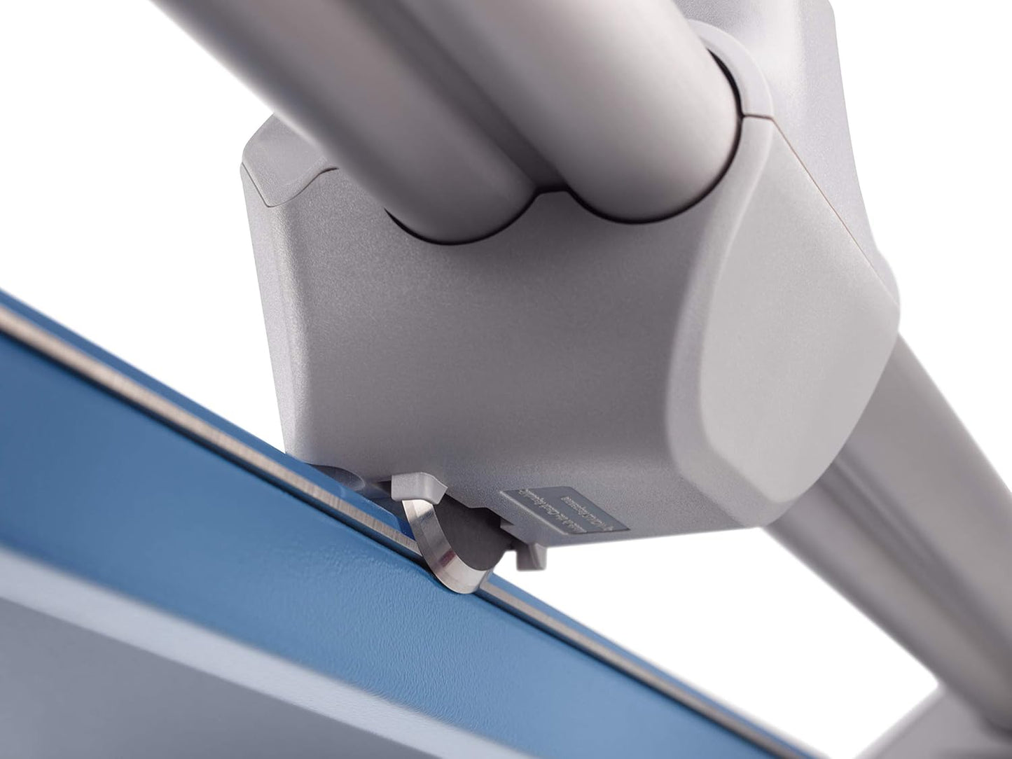 Dahle 554 Professional Rotary Trimmer, 28" Cut Length, 20 Sheet Capacity, Self-Sharpening, Dual Guide Bar, Automatic Clamp, German Engineered Paper Cutter