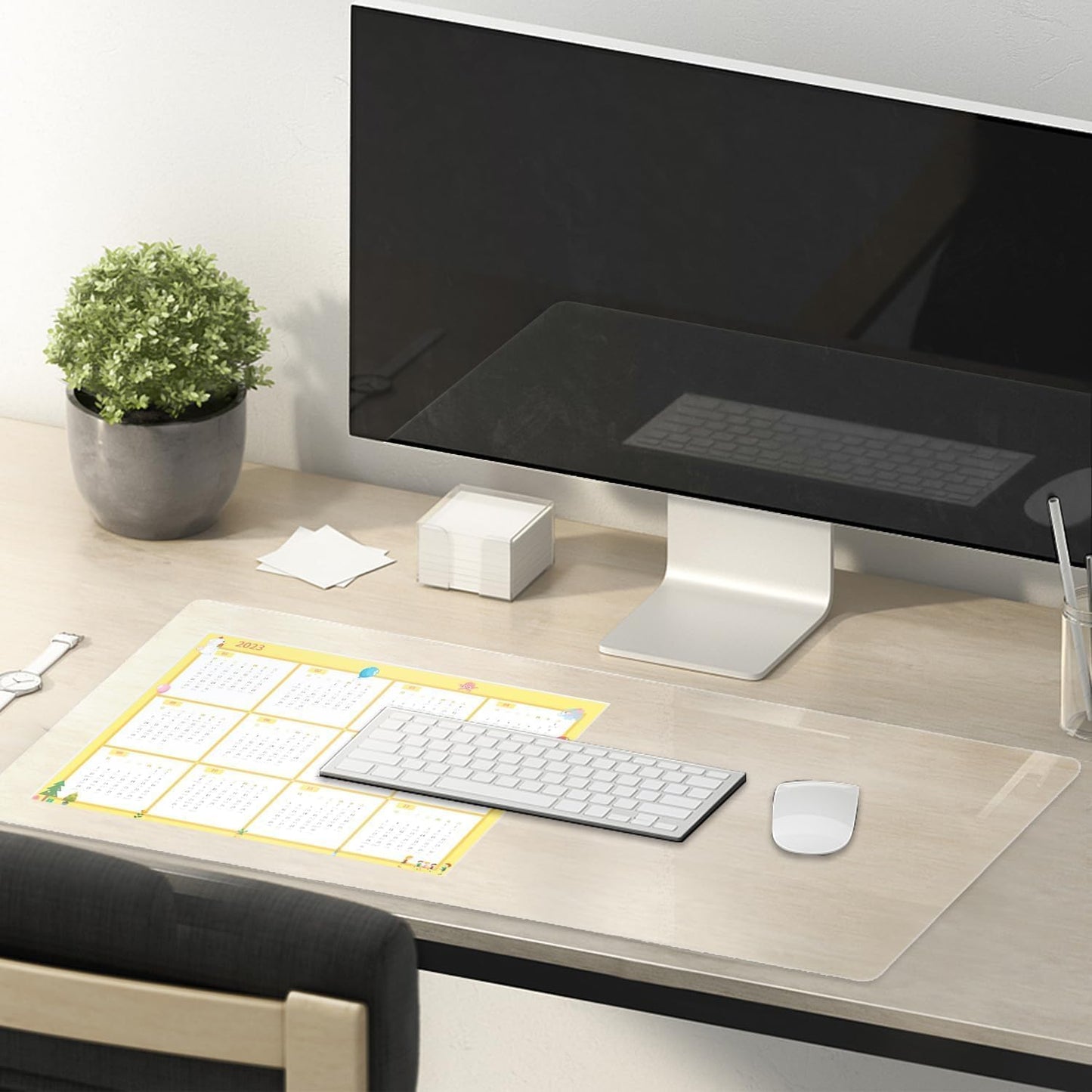 17 x 28 Inch Clear Table Cover Protector, Clear Desk Mat, Table Protector, 1.5mm Plastic Table Cover, Vinyl Table Protector, Desk Mats on Top