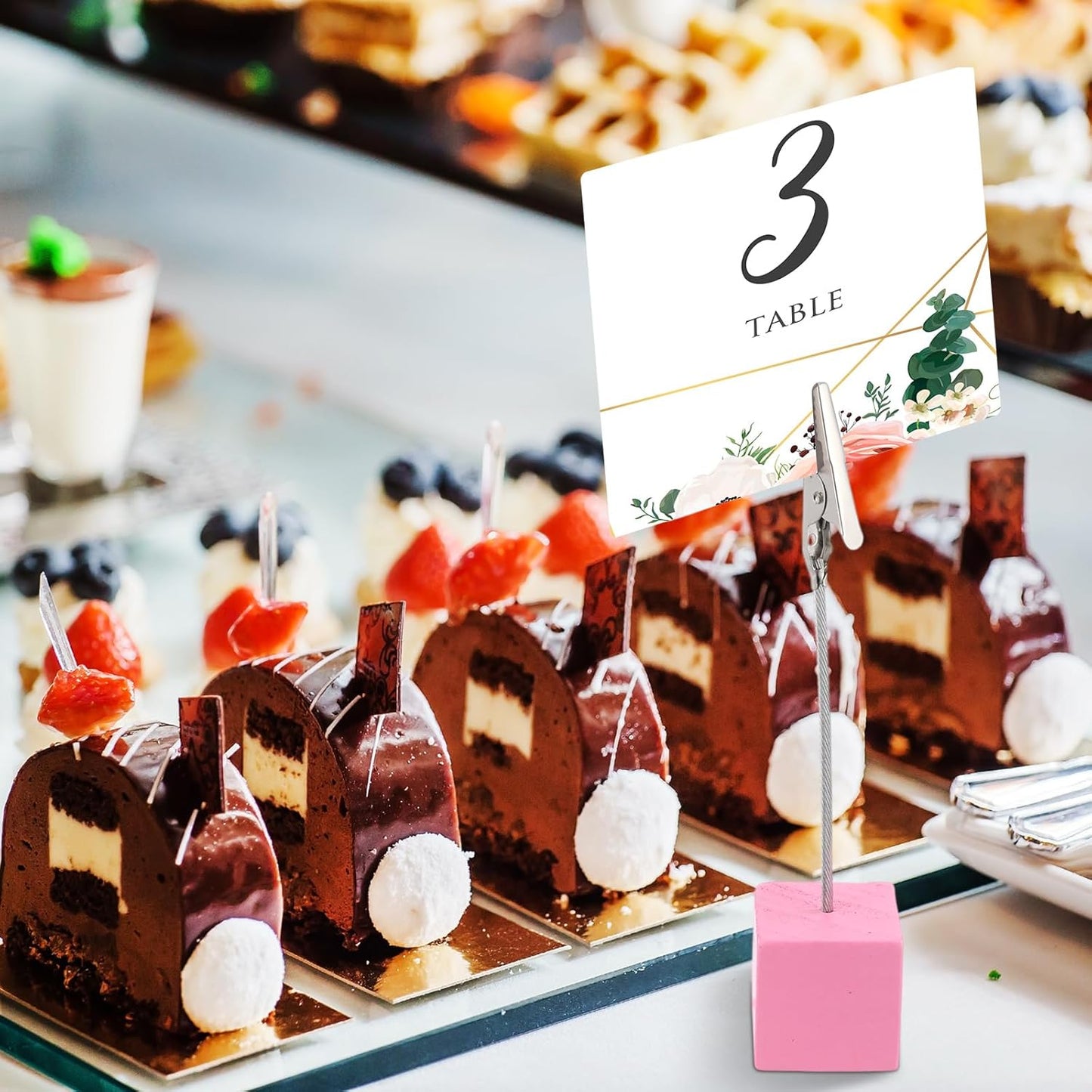 20 Pcs Cube Base Memo Clip Holder with Alligator Clip Wood Table Number Holder Cube Base Place Card Stand Mini Photo Menu Stand for Displaying Number Card(Pink)