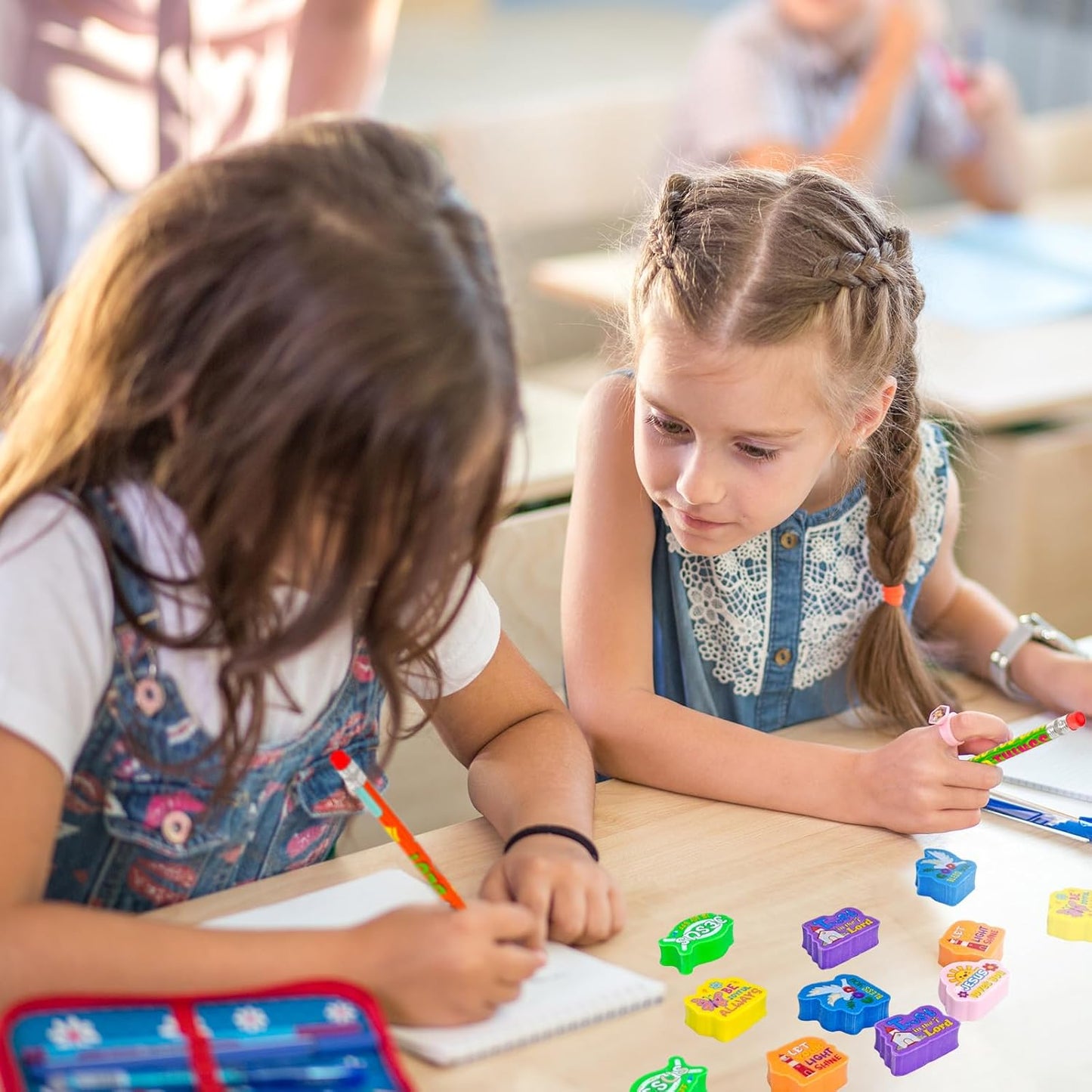 Cinrobiye 100 PCS Bible Verses Pencil Erasers Bulk Inspirational Scripture Eraser Christian Religious Favor Goody Bag Filler Gifts for Students Classroom Office Teacher Prizes Reward School Supplies