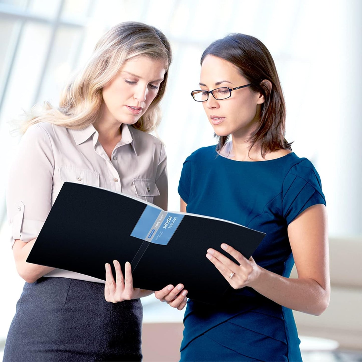 Dunwell 9x12 Presentation Book (Black), 24-Pocket Folder with Plastic Sleeves, Displays 48 Pages pf 9 x 12 or A4 Documents, Certificates, Keepsakes, Kids Art, Acid-Free Poly Portfolio Binder