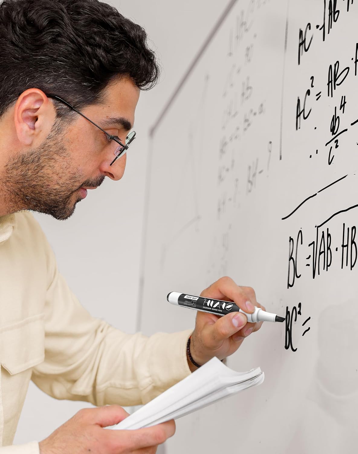 SFAIH Dry Erase Markers Chisel Tip with Magnetic Whiteboard Eraser, 48 Bulk 12 Assorted Colors White Board Markers for Teachers, Versatile Lines, 1s Quickly Dry, Perfect for Classroom and Office