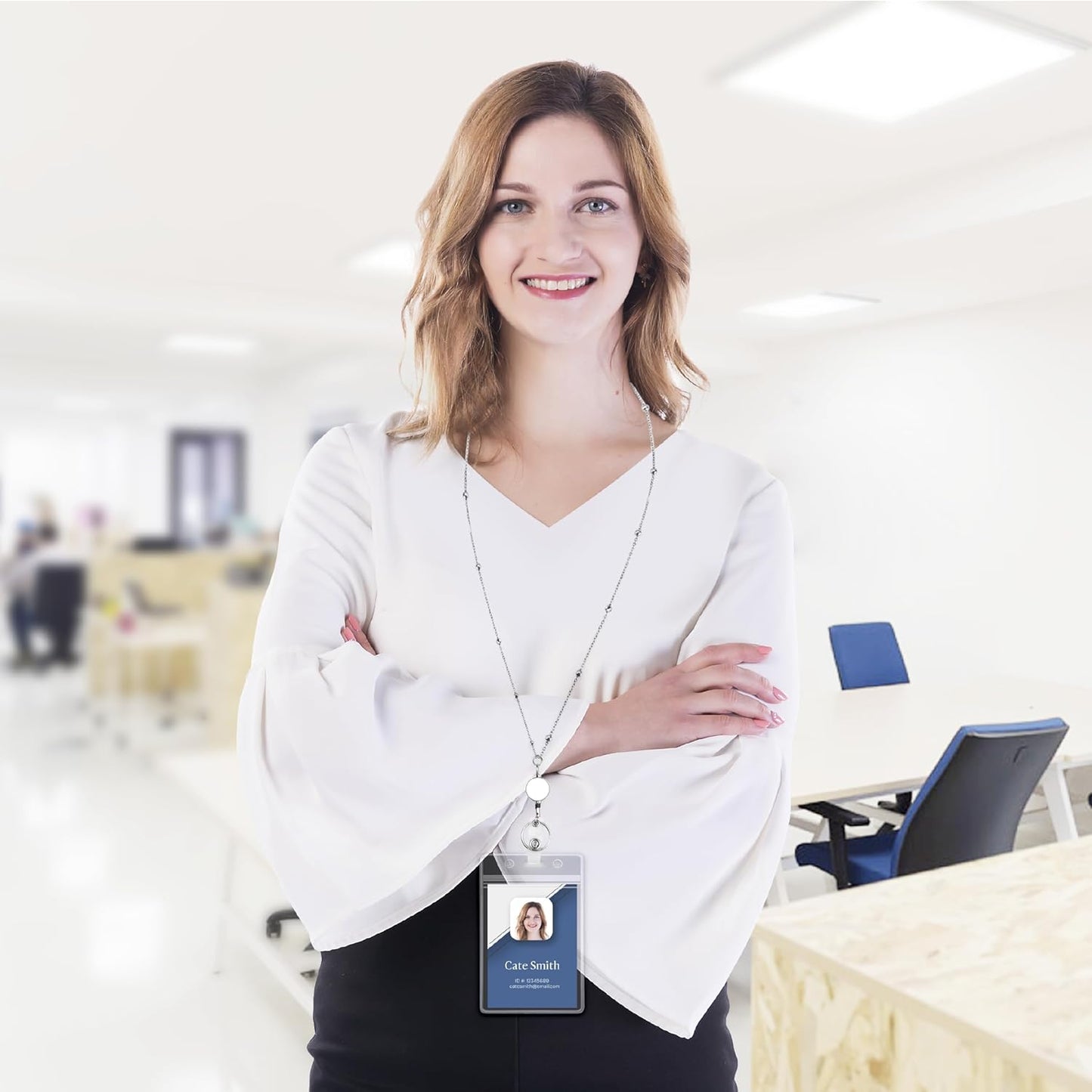 Will Well Retractable Beaded Badge Reel Lanyard with Keyring for Women - Vertical Plastic 3.58" x 2.52" Sleeves Fit Up to 3 Cards - Stainless Steel Necklace with Pull Cord - 1-Pack, Clear Case