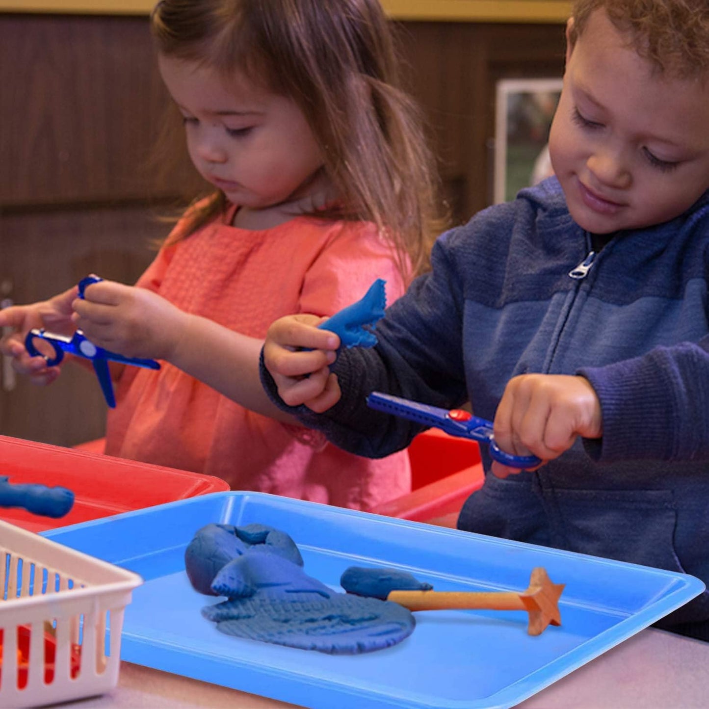 Plastic Art Trays - 5 Piece Stackable Activity & Craft Organizer, Serving & Jewelry Tray for DIY Projects, Painting, Beads (11 x 8.3 x 1.2 inch)