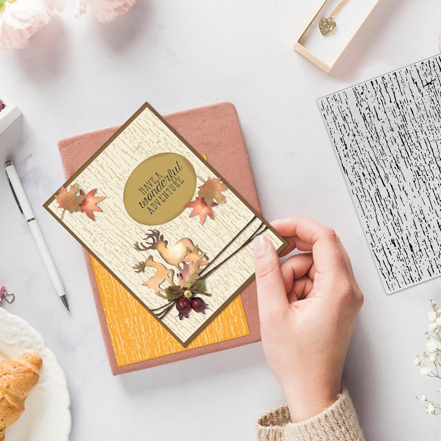 3D Textured Embossing Folders for Card Making, Wooden Lace Plastic Embossing Folders Grain Embossing Folder Craft Card Template for DIY Scrapbooking