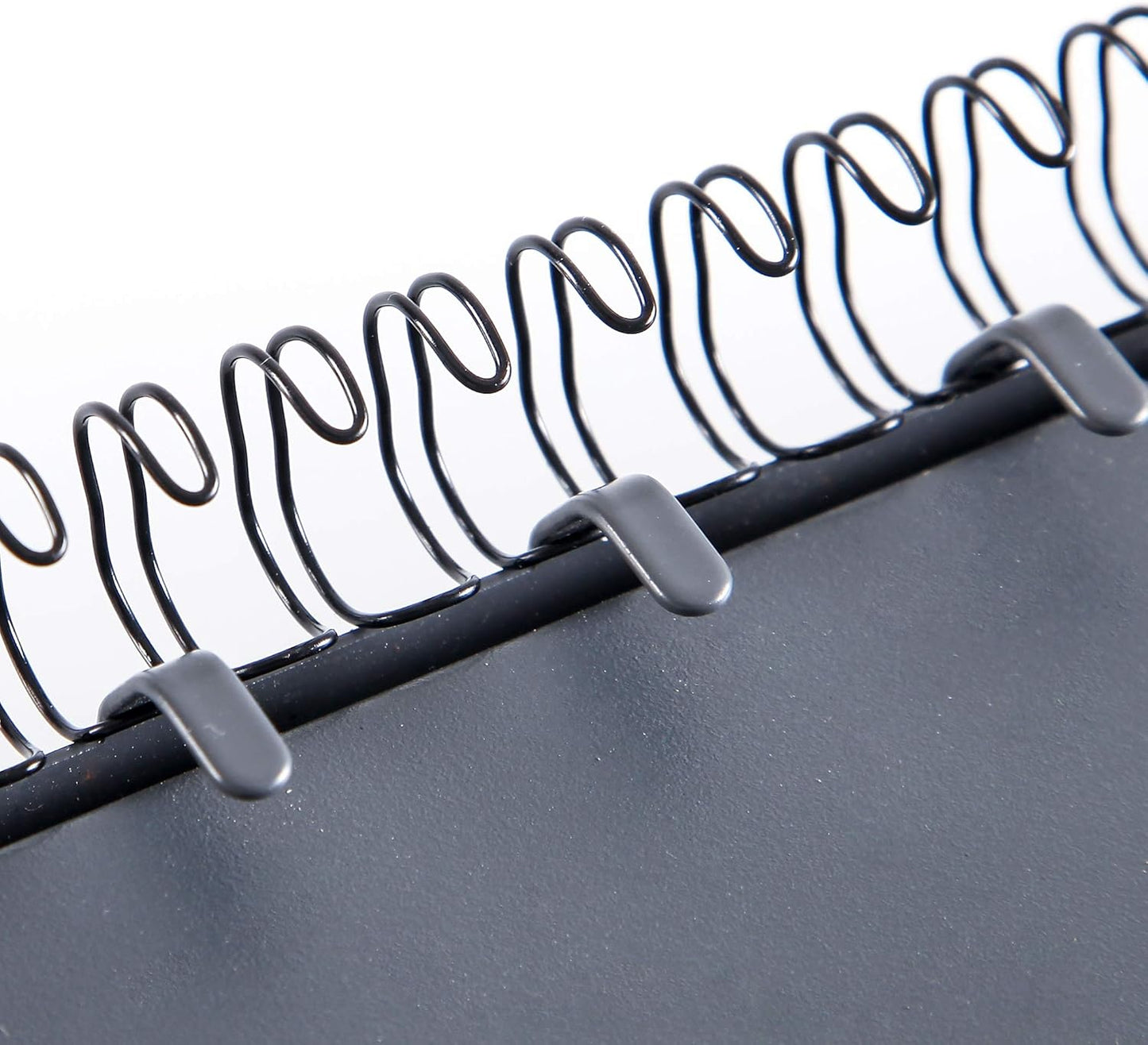 BNC Double Loop Wire Binding Rings Letter Size 3:1 Loops 32 Holes Black Color Pack of 100 (1/4 Inches)