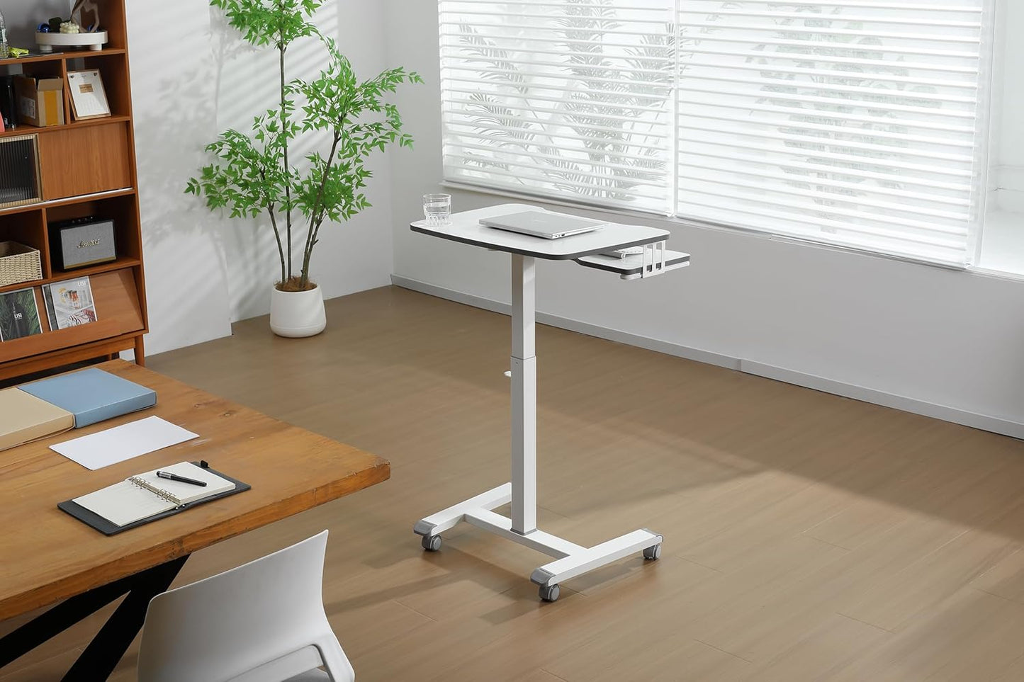 ETHU Mobile Standing Desk with Keyboard Tray,Computer Workstation, Height Adjustable Laptop cart on Wheels Rolling Desk for Home Office(White)